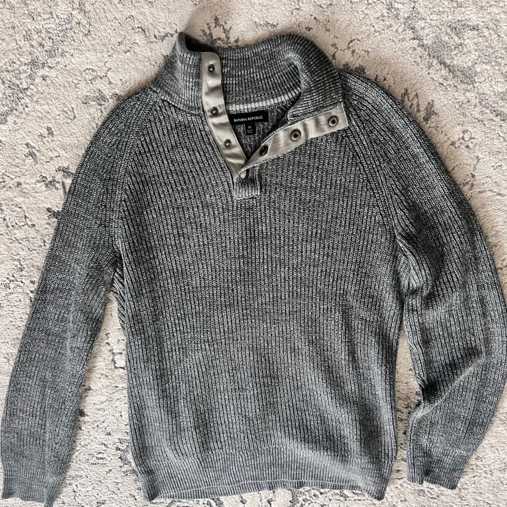 Men's Gray Sweater